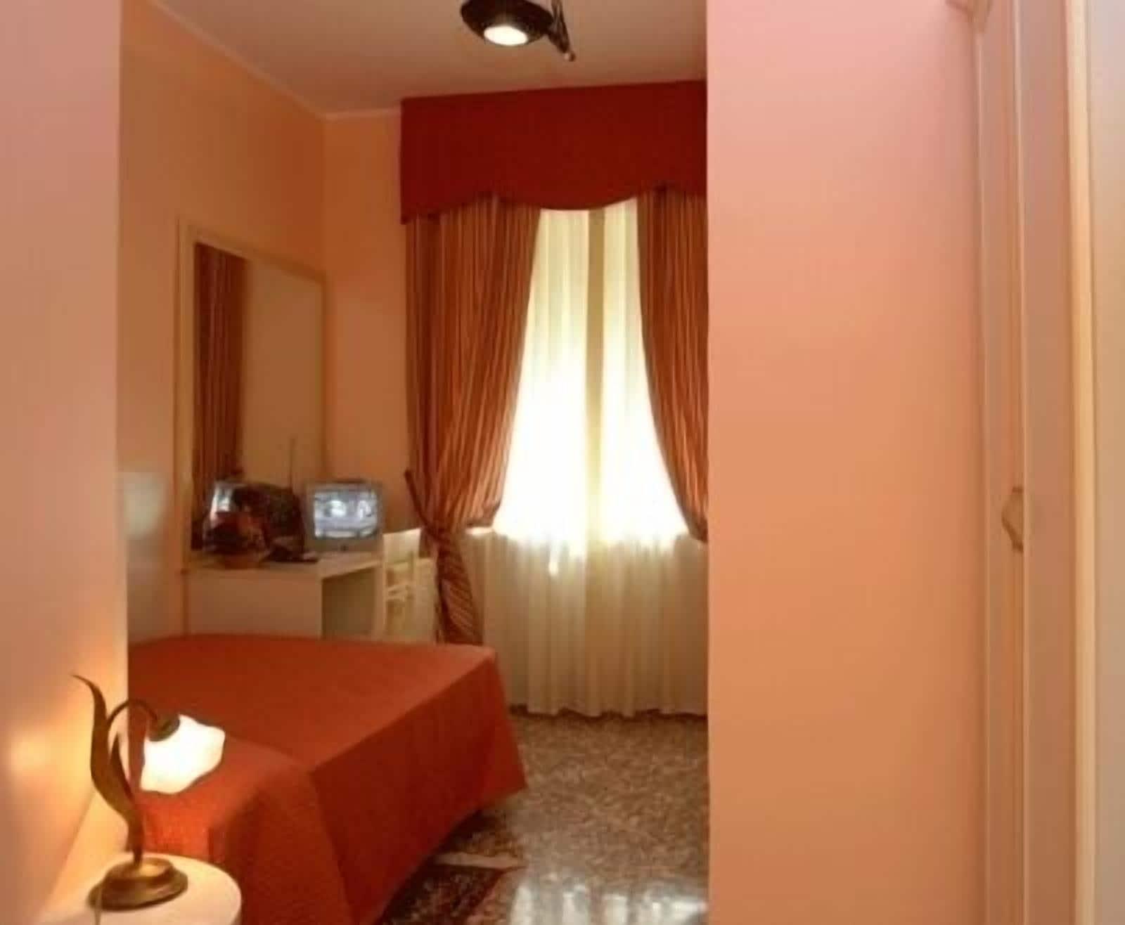 Hotel Vittoriano Turin Exterior foto